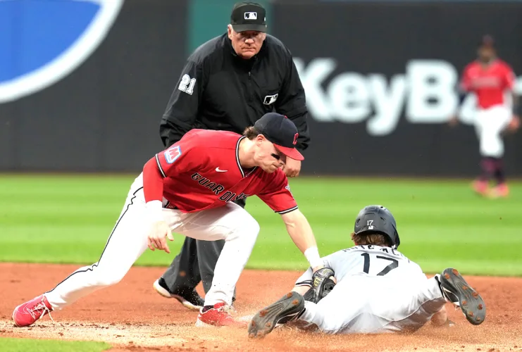 White Sox top Guardians